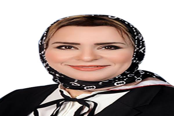 النائبة نيفين نبيل زكريا الكاتب